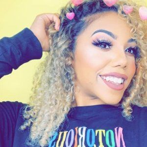 Meet your Posher, Kobie